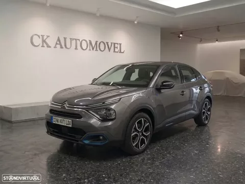 Citroën e-C4 X