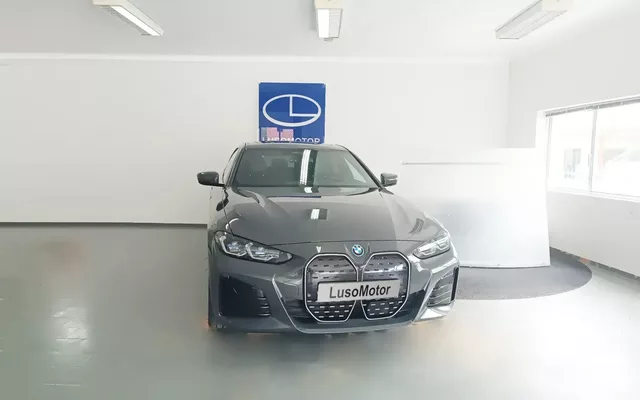 BMW i4 eDrive40 Pack Desportivo M