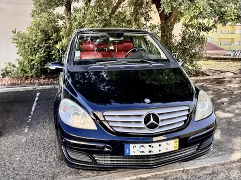 Mercedes-Benz B 150 Standard