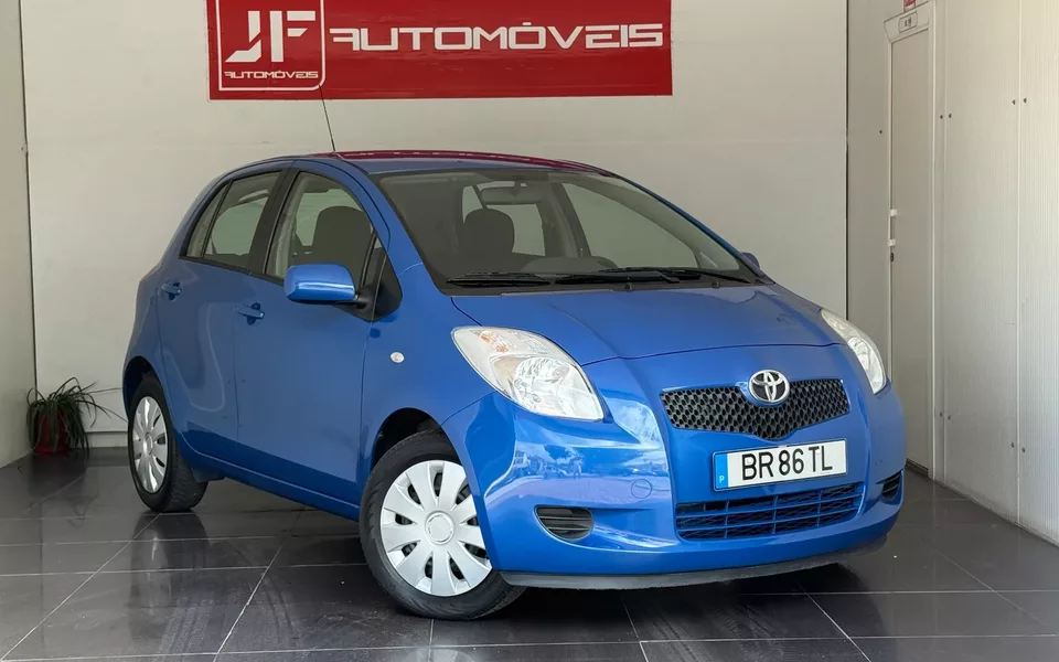 Toyota Yaris 1.0 VVT-i Cool Edition