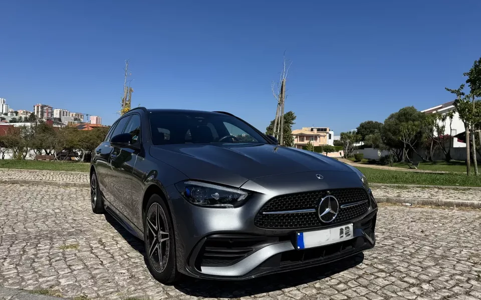 Mercedes-Benz C 300 e AMG Line