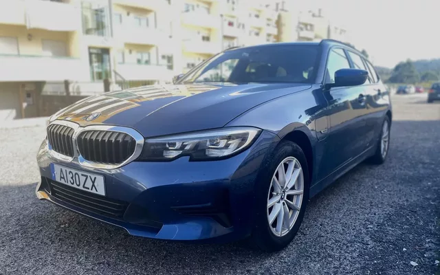BMW 320 e Line Luxury Auto