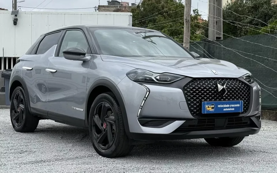 DS DS3 Crossback E-Tense Performance Line
