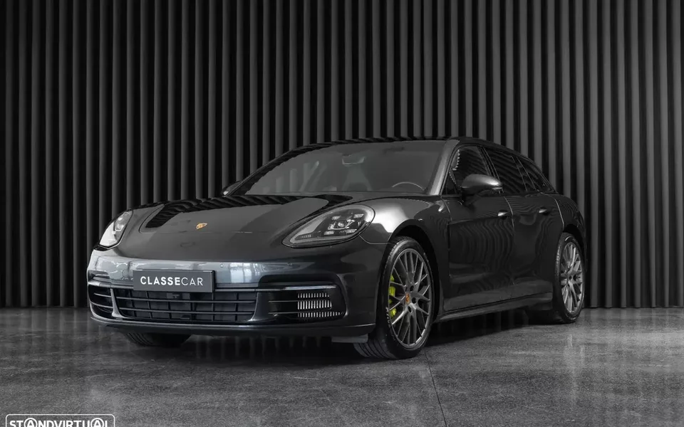 Porsche Panamera Sport Turismo 4 E-Hybrid