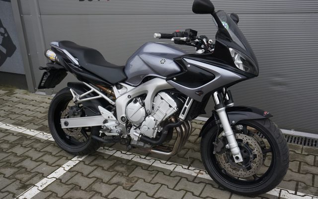 Yamaha FZ6 FAZER 600 S1 LEO VINCE