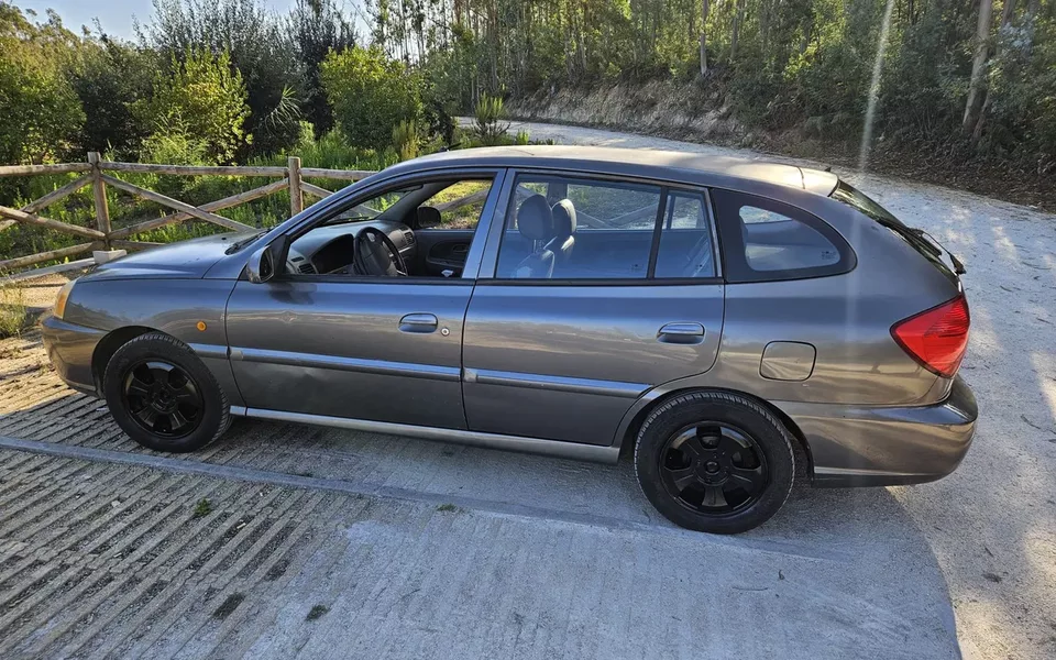 Kia Rio SW 1.3 LS Comfort