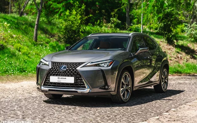 Lexus UX 250h Luxury