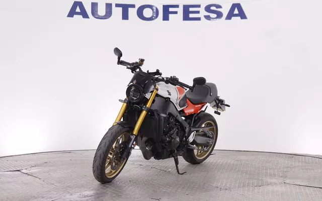 Yamaha XSR 900 XSR 900 STREET RACE 120CV ABS # FAROS LED