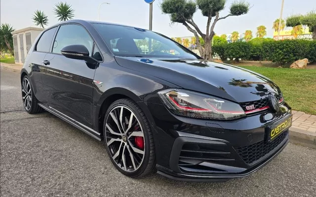 VOLKSWAGEN Golf Golf 2.0 TSI GTI Performance 180kW