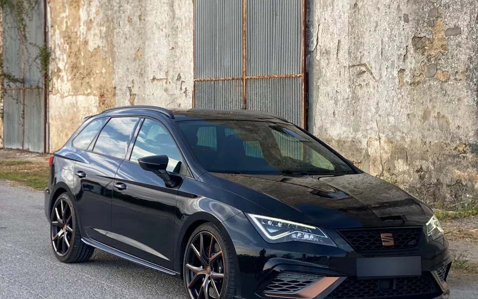 SEAT Leon ST 2.0 TSI 4Drive OPF DSG Cupra R