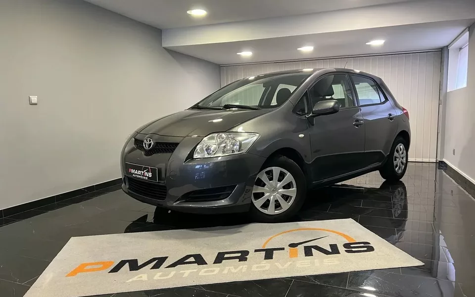 Toyota Auris 1.4 D-4D Sol