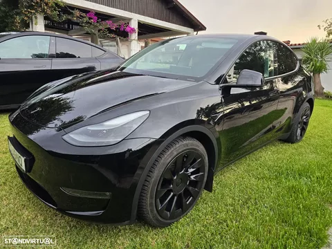 Tesla Model Y Long Range Dual Motor AWD