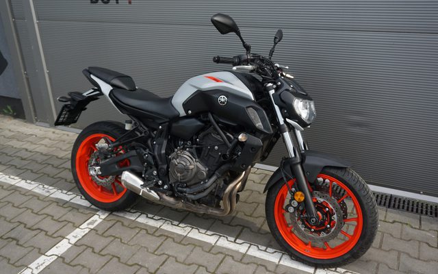 Yamaha MT 07 ICE FLUO