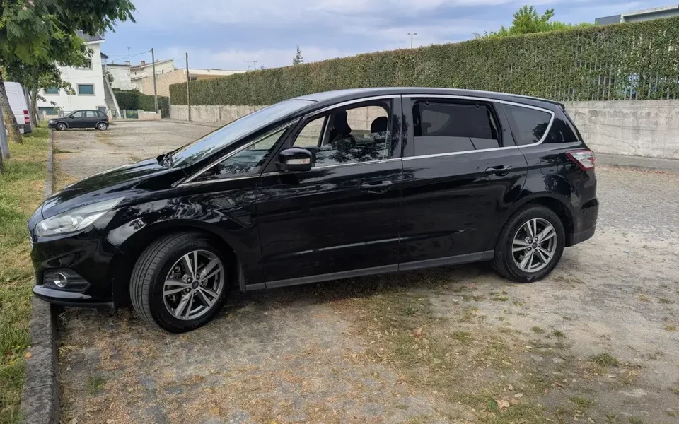 Ford S-Max 2.0 TDCi Titanium