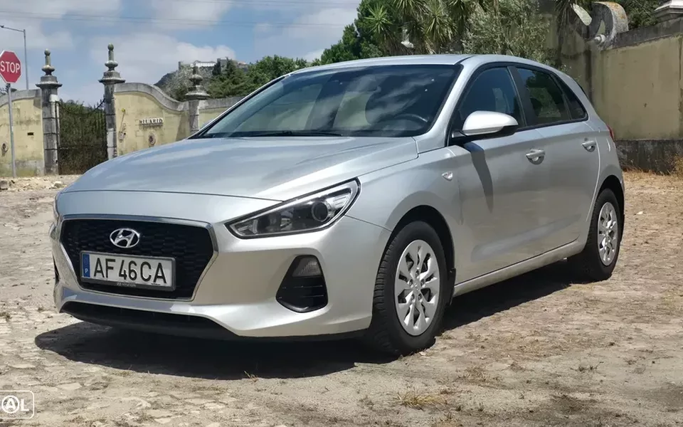 Hyundai i30 blue 1.4