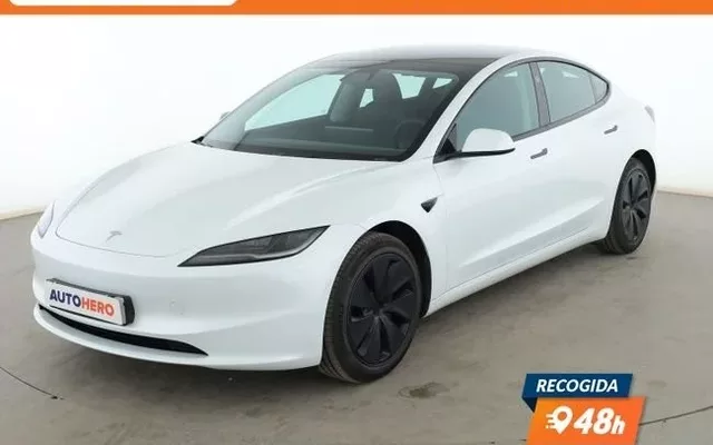 TESLA Model 3 Standard Range