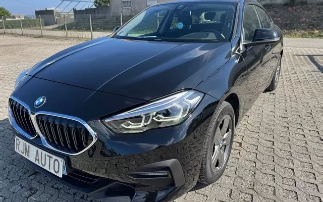 BMW 218