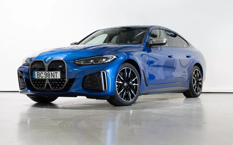 BMW i4
