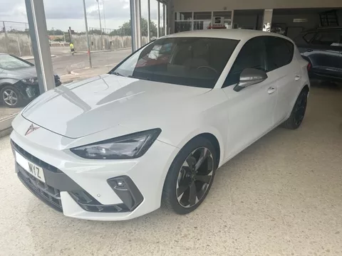 CUPRA León León 1.5 eTSI 110 DSG - 29900€ en Coria del rio
