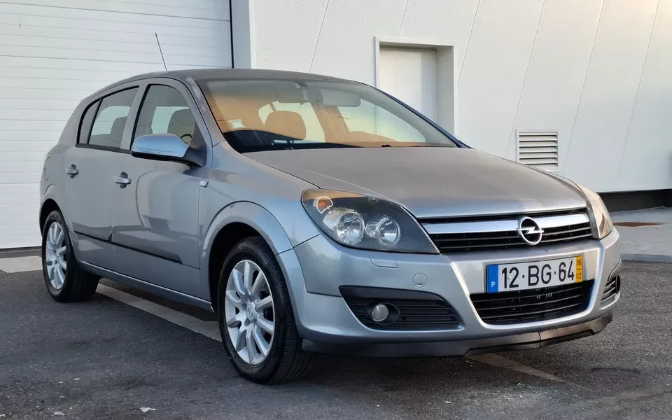 Opel Astra 1.3 CDTI Elegance