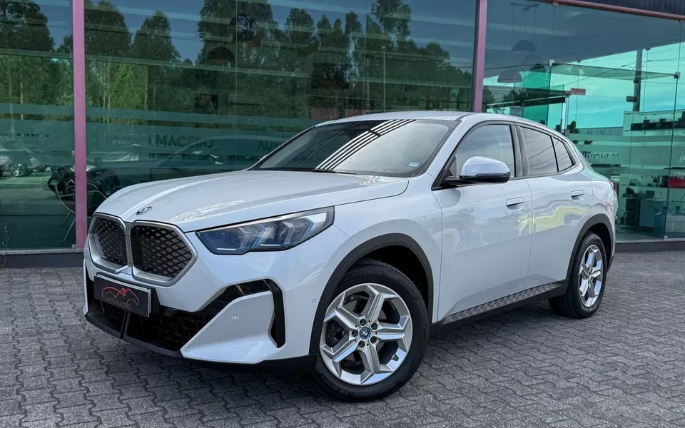 BMW iX2 eDrive20