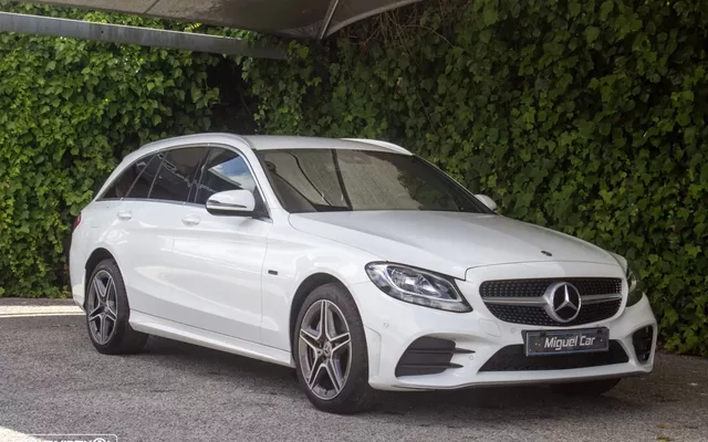 Mercedes-Benz C 300 de AMG Line