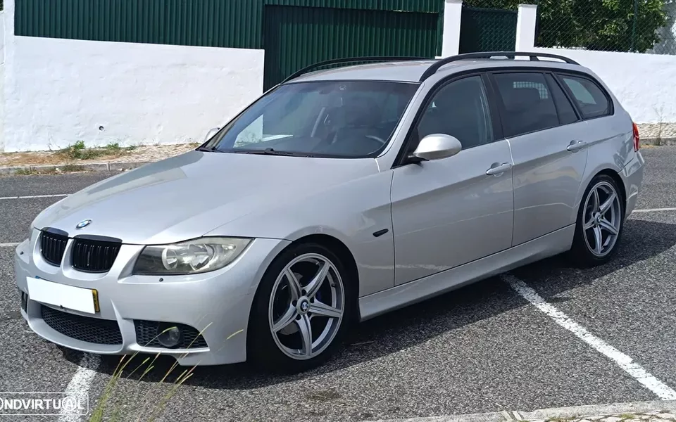 BMW 320