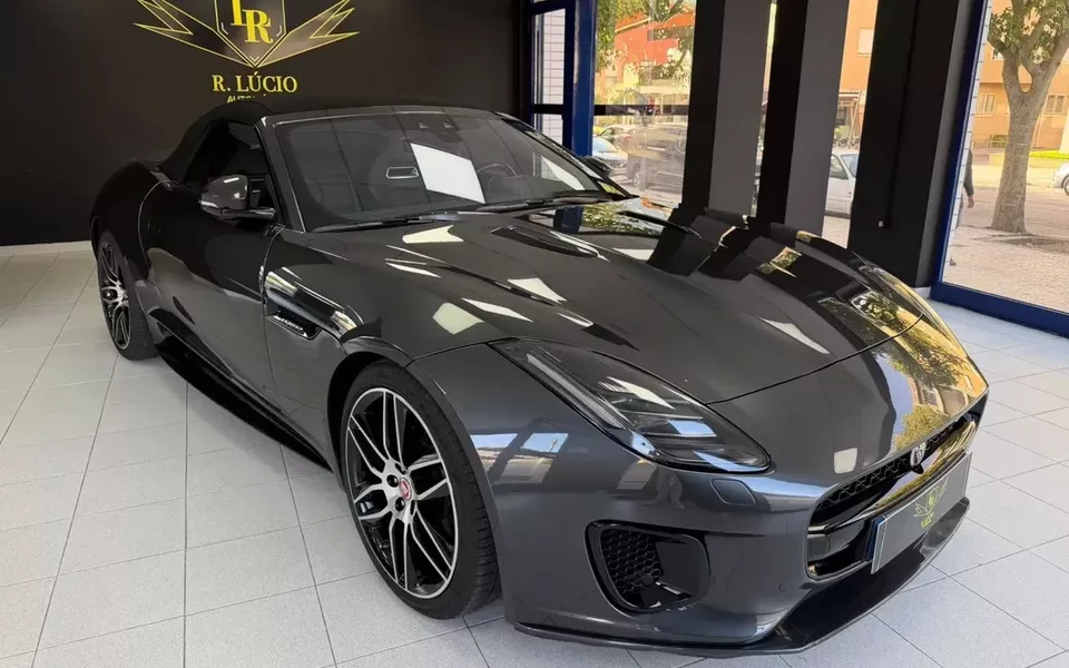Jaguar F-Type 2.0 i4 Chequered Flag