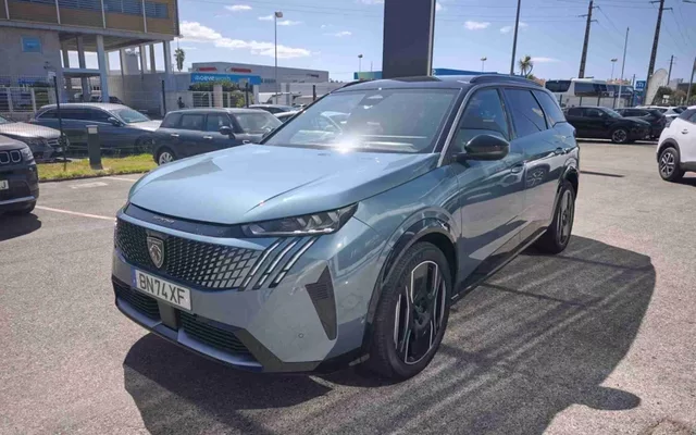 PEUGEOT - 5008 - e-5008 73 kWh GT