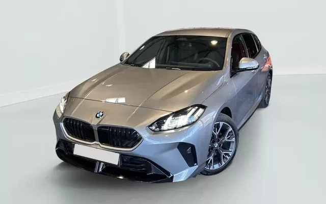 BMW Serie 1 F70 120 170 ch DKG7 M Sport Zéro km immatriculé