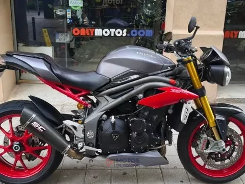Triumph Speed Triple R 1050