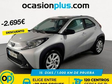 TOYOTA Aygo X Cross Play