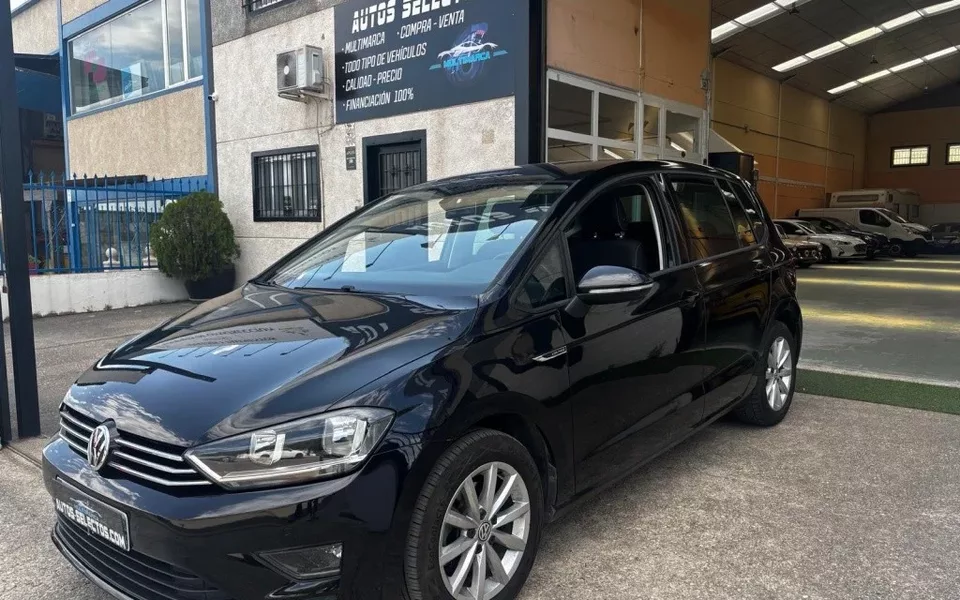 VOLKSWAGEN Golf Golf Sportsvan 1.6TDI CR BMT Bluemotion 81kW - 8999€ en Yuncos