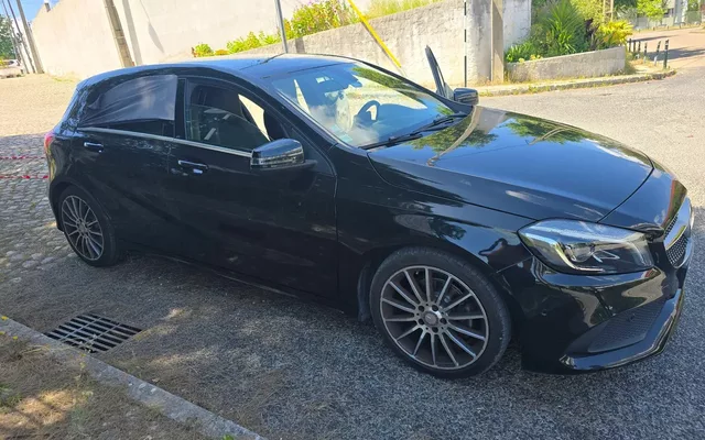 Mercedes-Benz A 180 d AMG Line
