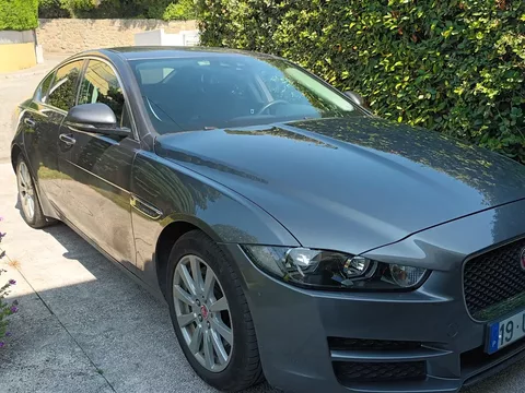 Jaguar XE