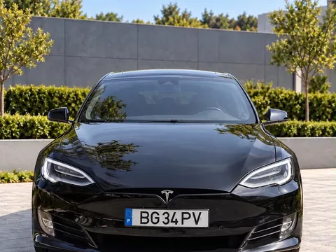 Tesla Model S Performance