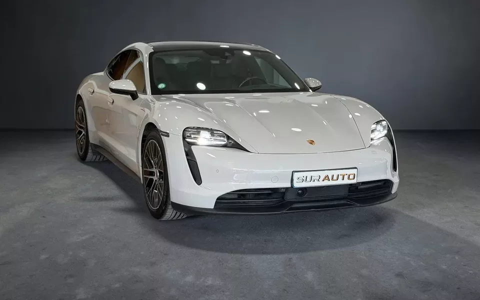 Porsche Taycan Standard