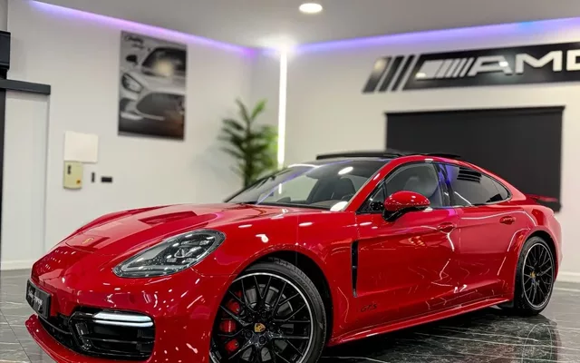 PORSCHE Panamera Panamera GTS Aut.