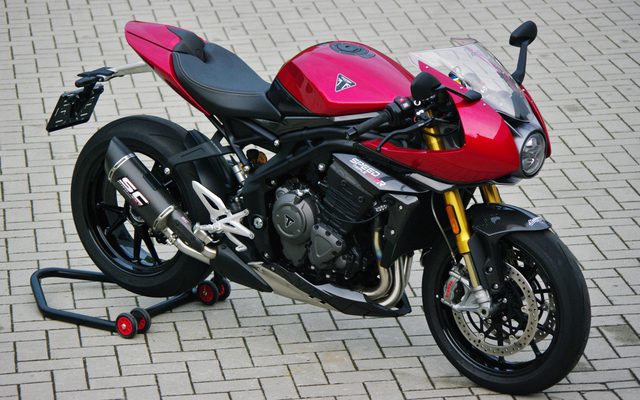 Triumph Speed Triple RR 1200