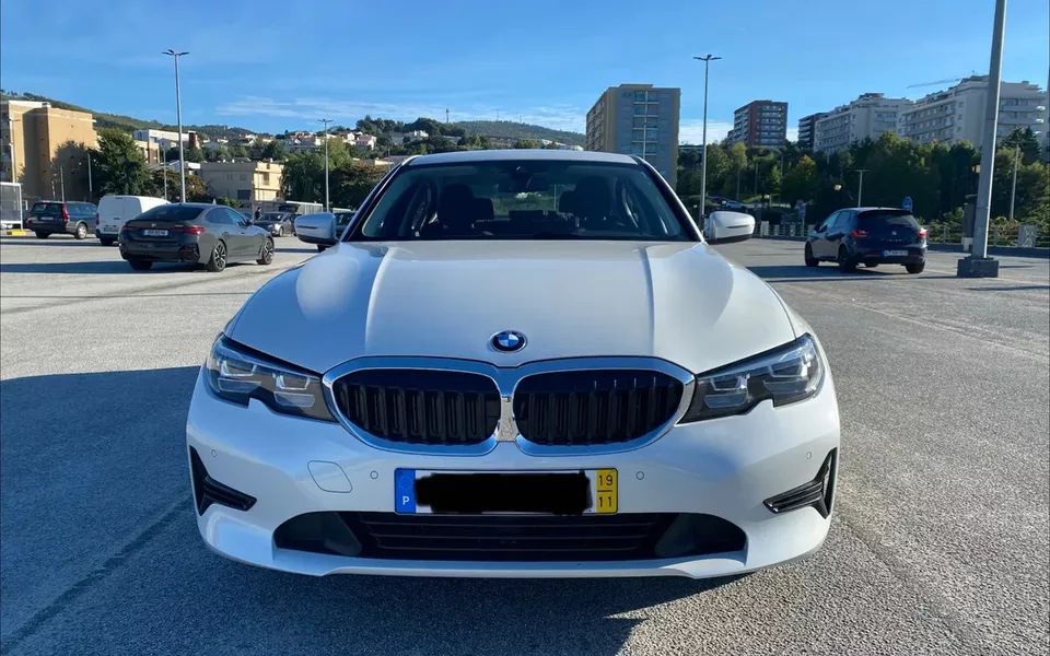 BMW 330