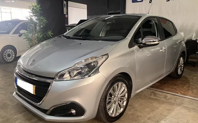 Peugeot 208 1.6 BlueHDi Style