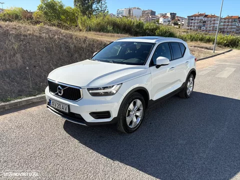 Volvo XC 40 T3 Momentum