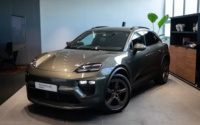 Porsche Macan Electric 4