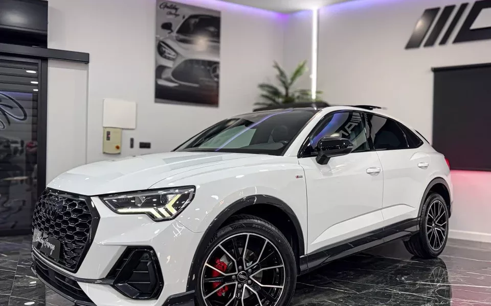 AUDI Q3 Q3 Sportback 35 TDI Black line S tronic
