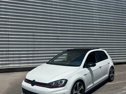 VW Golf 2.0 TSi GTi DSG Performance