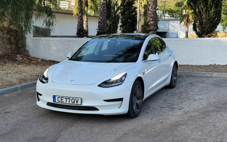 Tesla Model 3 Standard Range Plus RWD