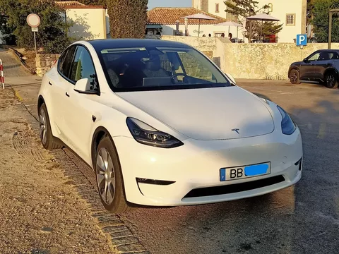 Tesla Model Y Long Range Tração Integral