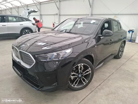 BMW iX2 xDrive30 Pack Desportivo M