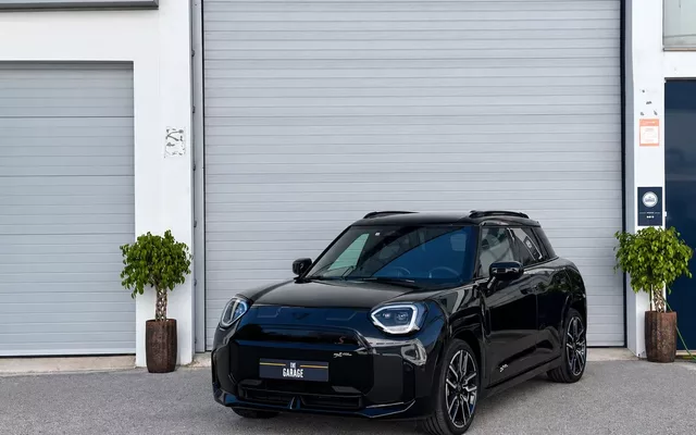 MINI Aceman