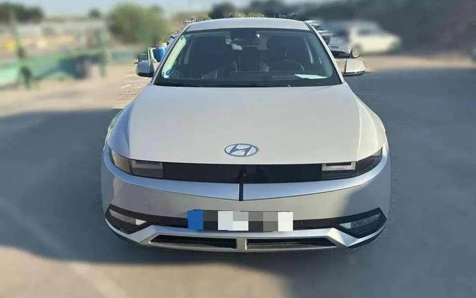 HYUNDAI Ioniq 73KWH 160KW Star RWD HDA